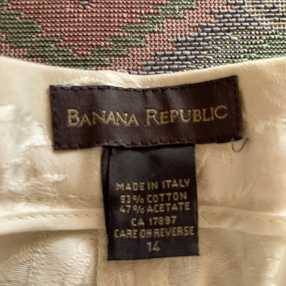 Vintage size 14. Cream damask, straight ankle leg. Dress them up for evening. - Picture 4 of 4